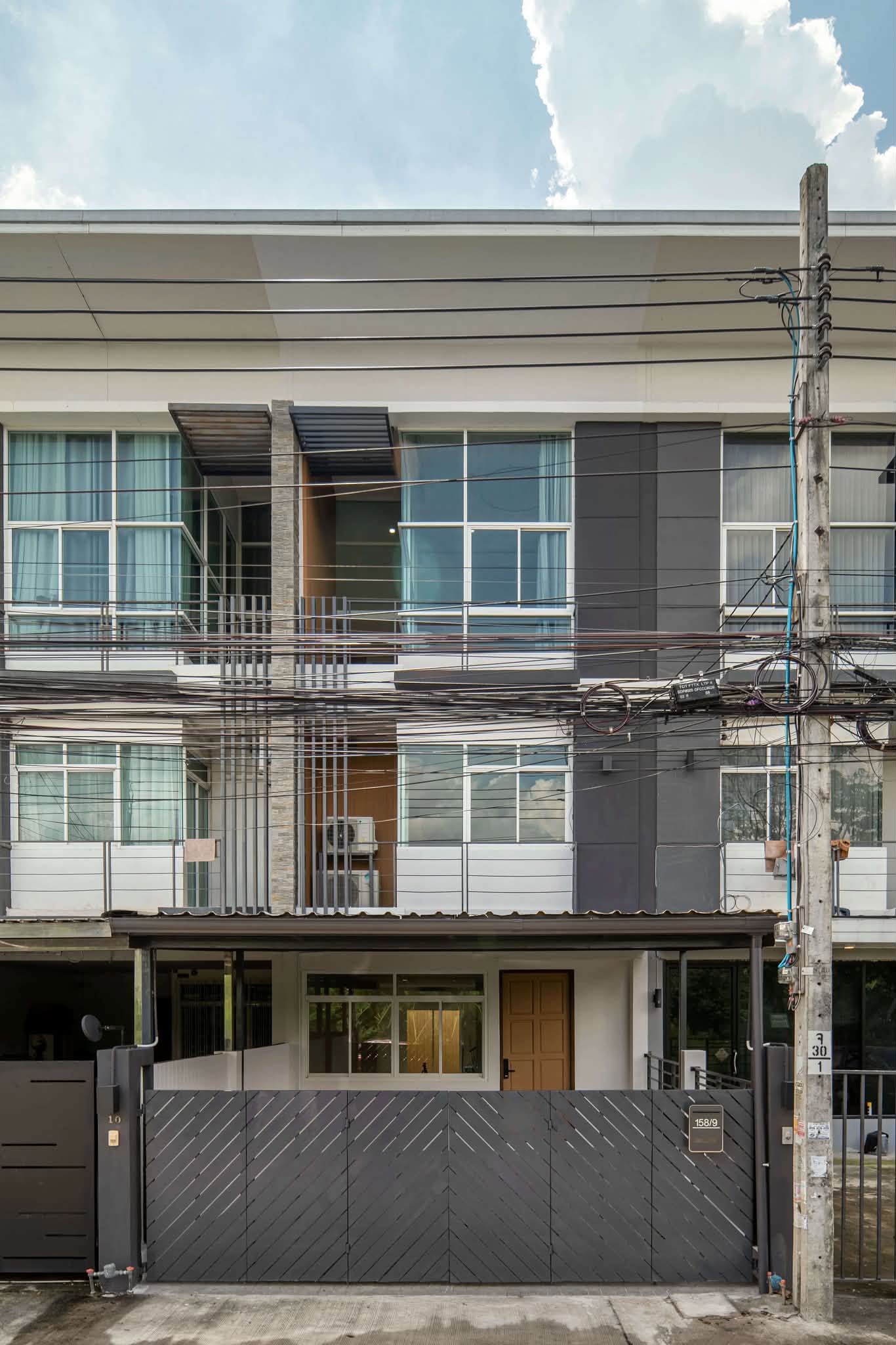 ขาย/ให้เช่า ทาวน์โฮมรีโนเวทใหม่ ลาดพร้าว–นาคนิวาส 🏷️ SALE 6.79 ล้านบาท