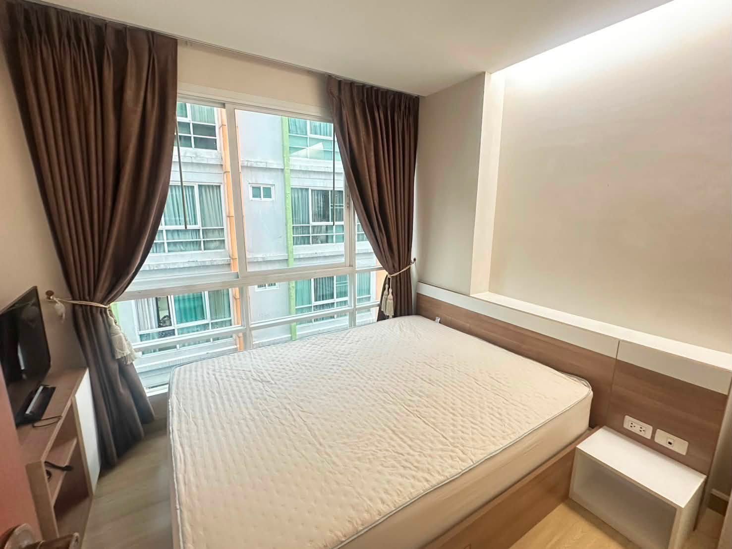 เอมเมอรัลด์ เรสซิเดนท์ รัชดา คอนโดมิเนียม